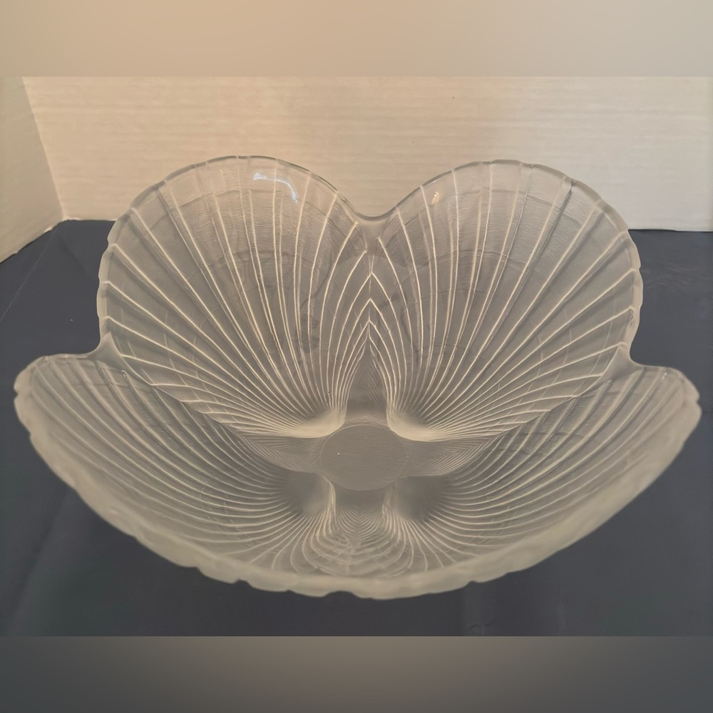 Elegant Frosted Glass Shell Bowl
